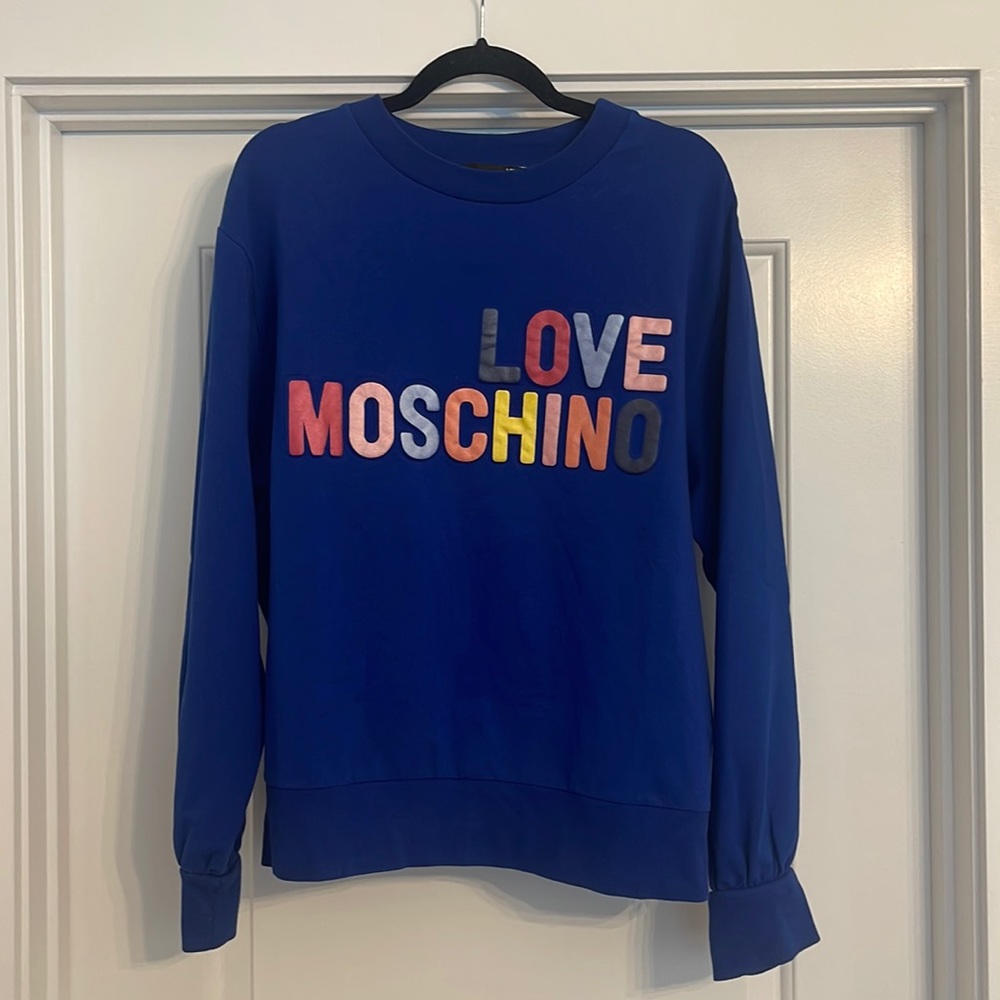 Authentic Love Moschino sweatshirt 💙💕